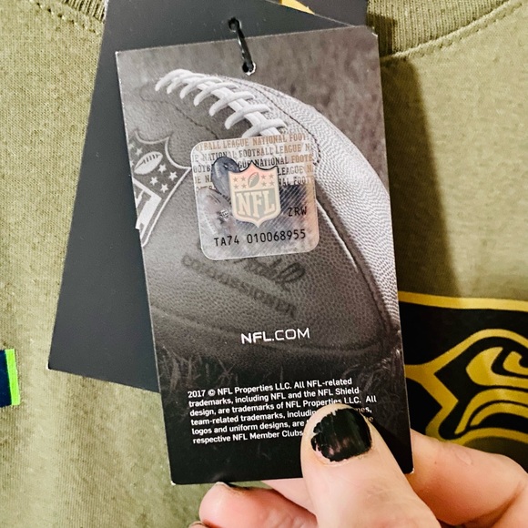 NWT Nike army green t-shirt size LG.Seattle Seahawks Russle Karrington Wilson #3 - Picture 4 of 7